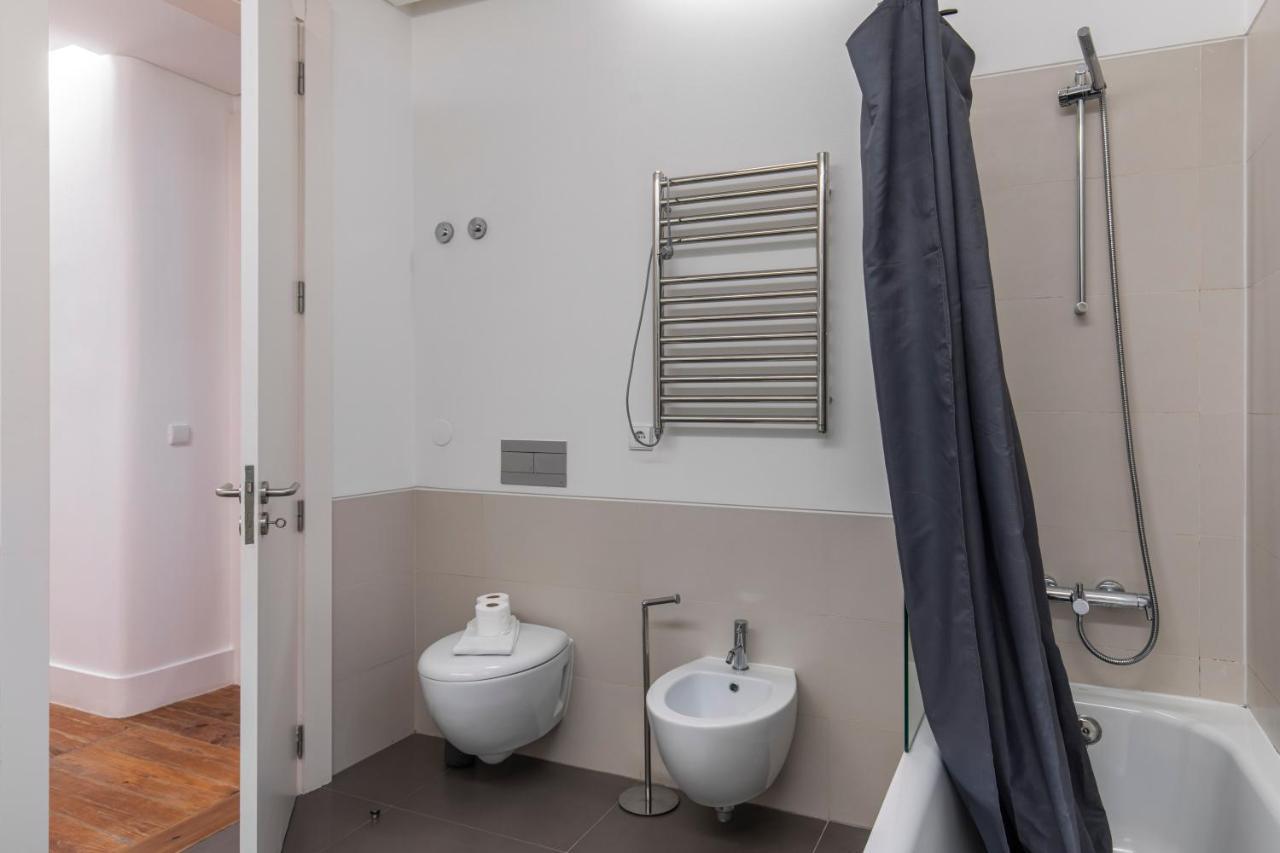 32 -Lovely 2 Bedroom Apt In Principe Real Lisboa Exterior foto